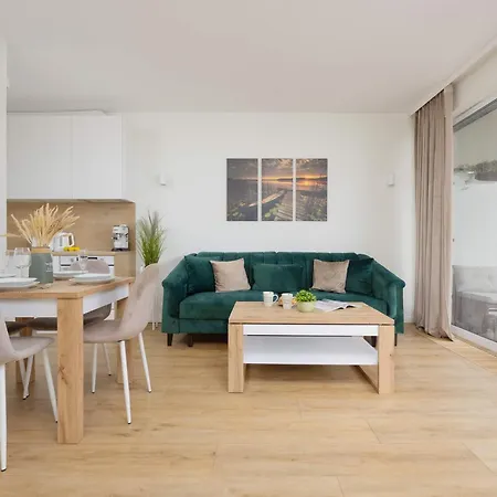 Stylish By The With Balcony In By Renters Appartamento