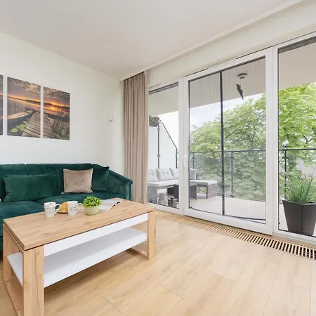 Appartamento Stylish By The With Balcony In By Renters Zegrze