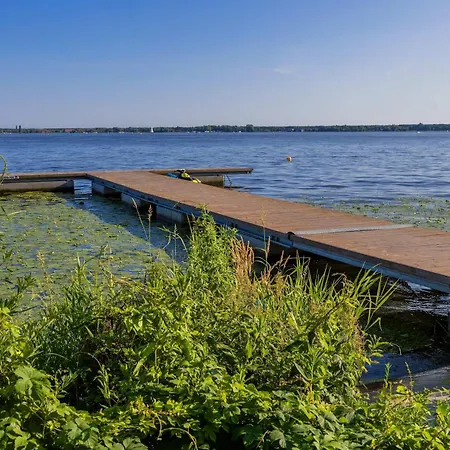 Appartamento Stylish By The With Balcony In By Renters Zegrze